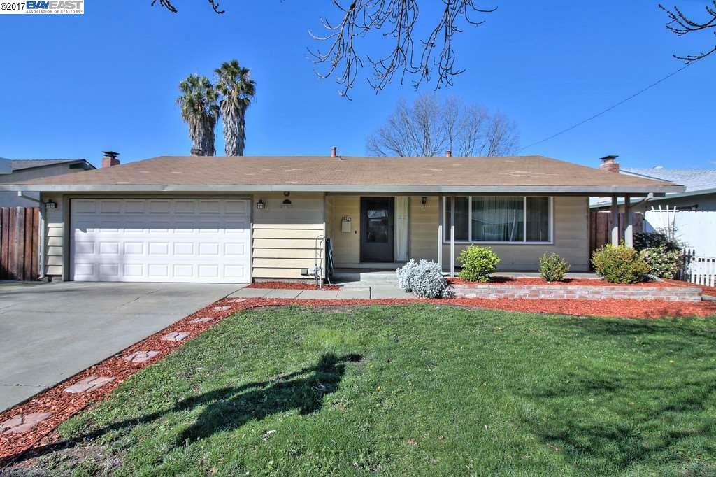 Property Photo: 40813 Robin St CA 94538