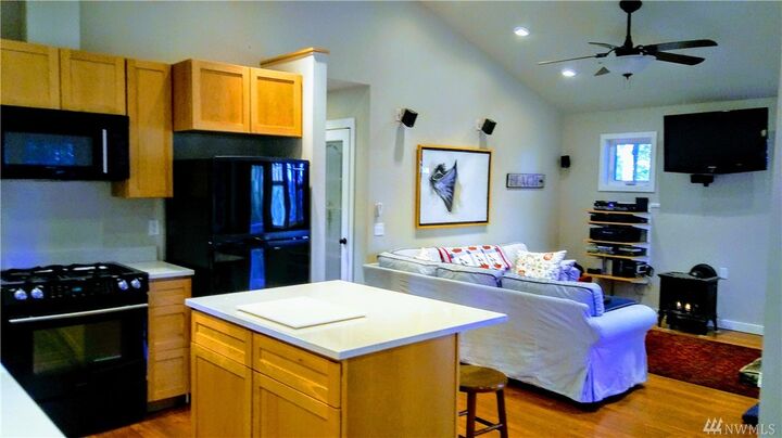 Property Photo: 184 Brooks Lane WA 98250