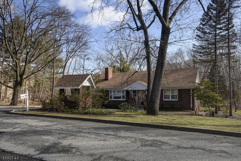 Property Photo: 80 Vanderbeck Ln NJ 07430