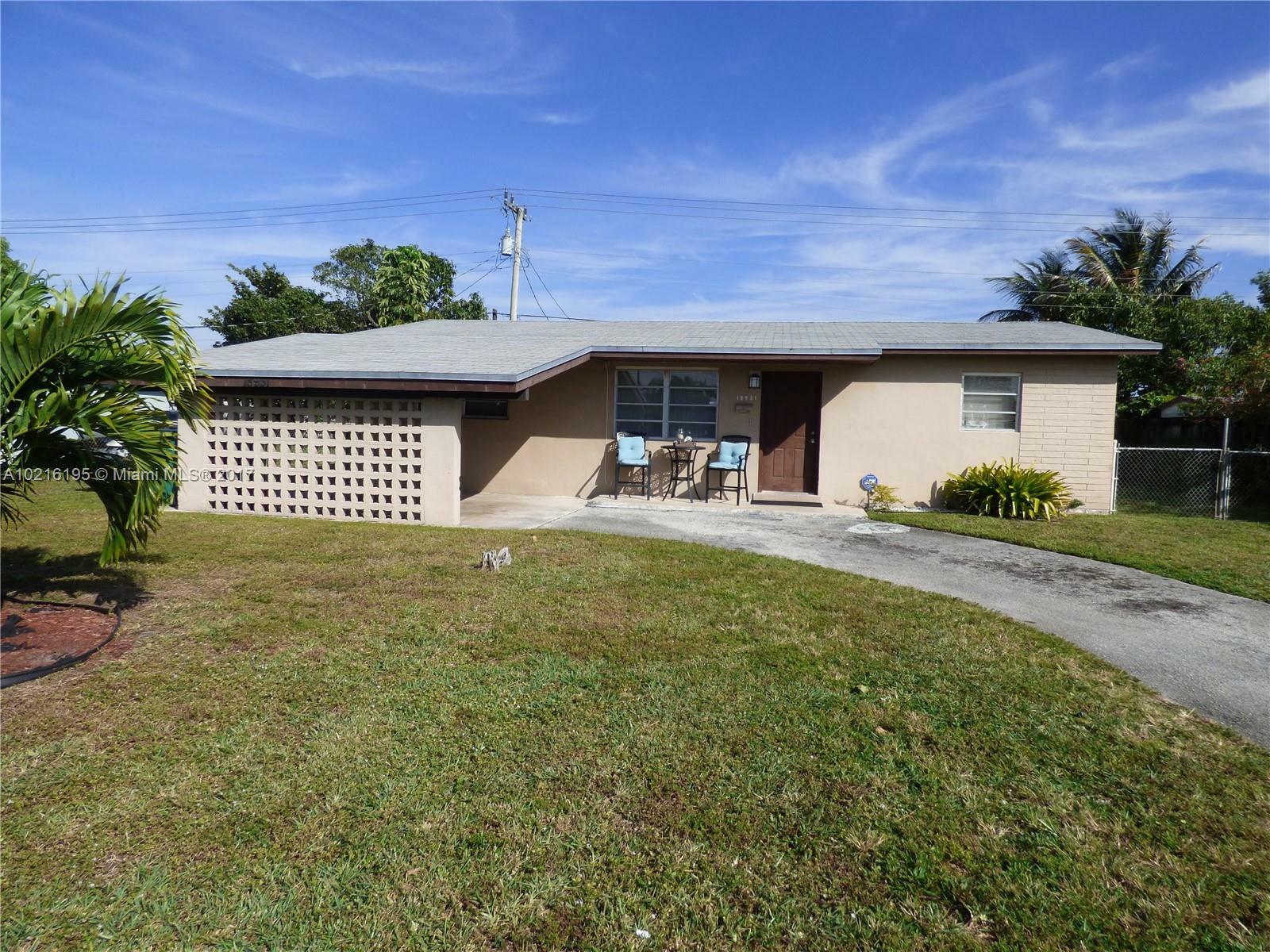 Property Photo: 18931 NW 43rd Ave FL 33055