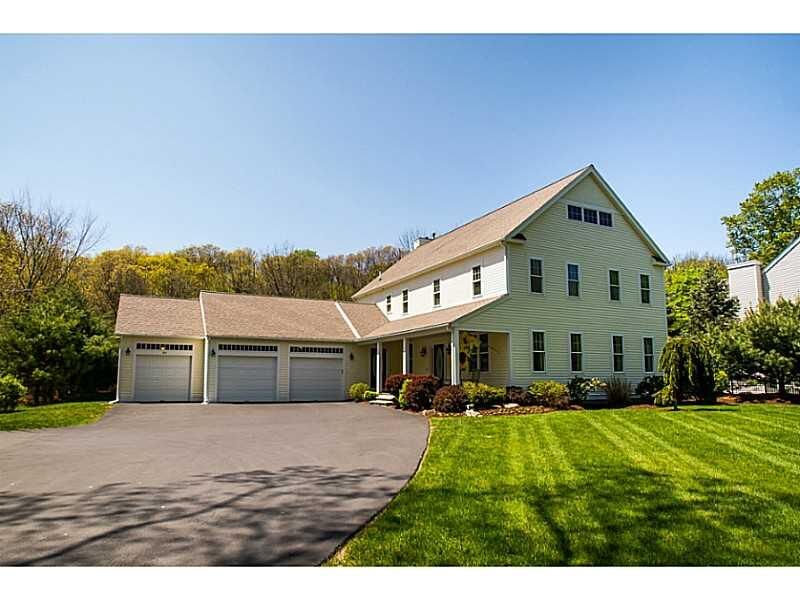 Property Photo:  82 Hillside Road  RI 02864 