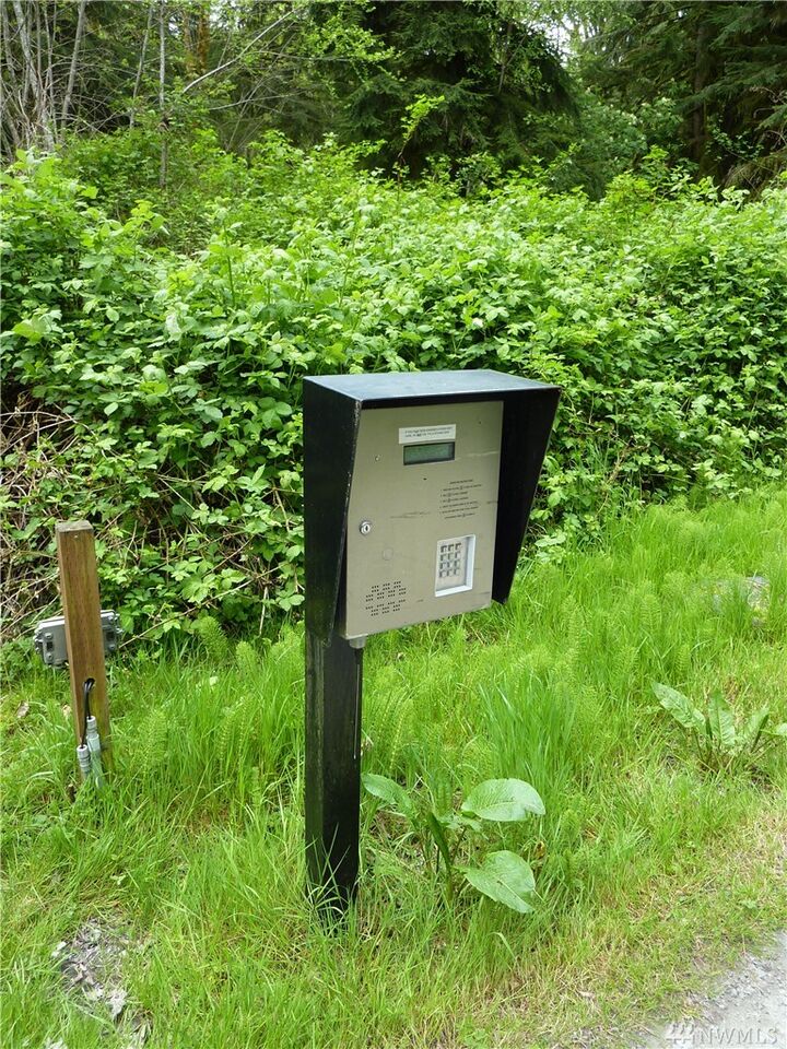 Property Photo:  258 Xx  Ebey Mountain Rd  WA 98223 