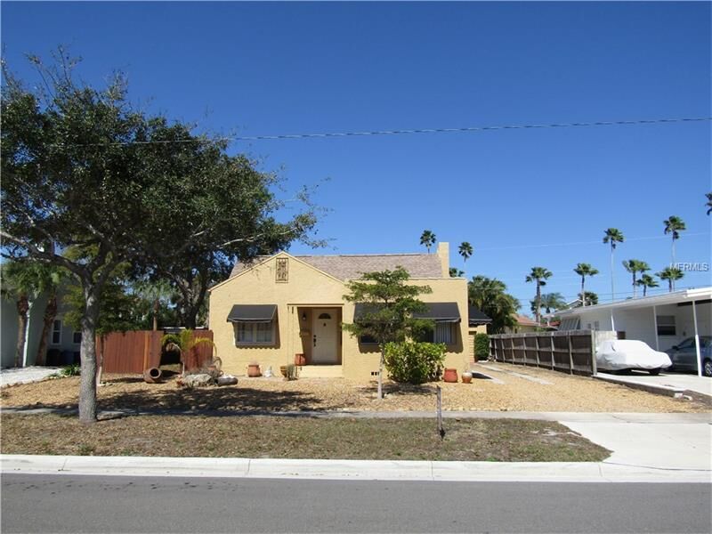 Property Photo:  308 Ponce De Leon Avenue  FL 34285 