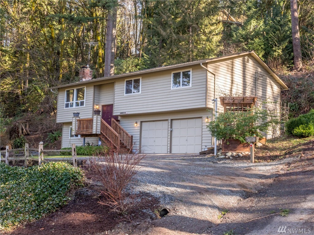 Property Photo:  16614  194th Avenue NE  WA 98077 
