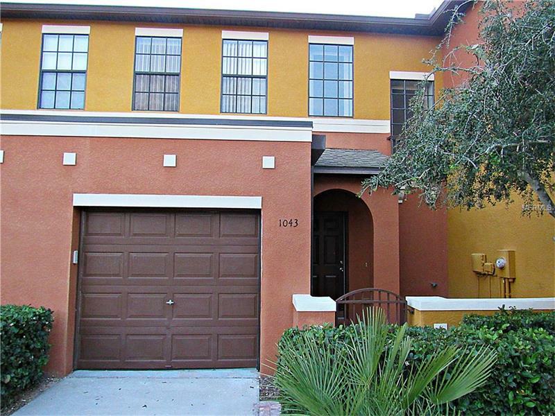 Property Photo: 1043 Blackwater Drive FL 33543