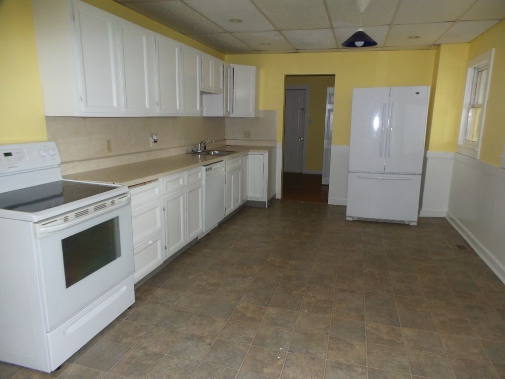 Property Photo:  31-33 Chestnut Street  NH 03235 