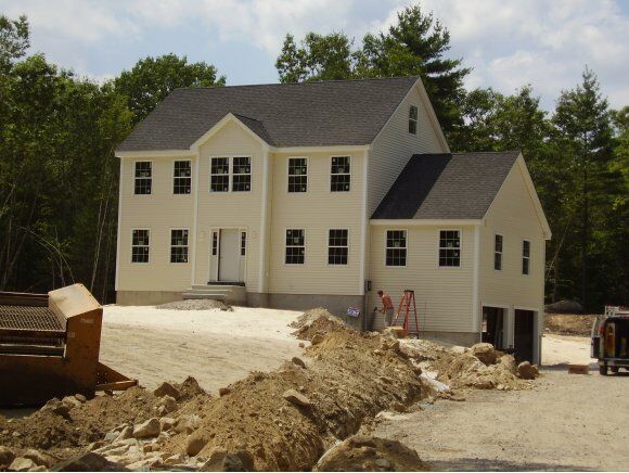 Property Photo:  6 Matthew Dr  NH 03076 