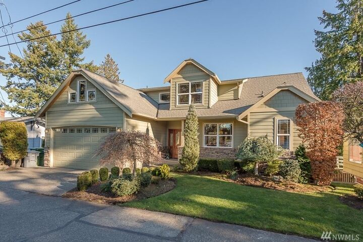 Property Photo:  2231 E Day Island Blvd W  WA 98466 