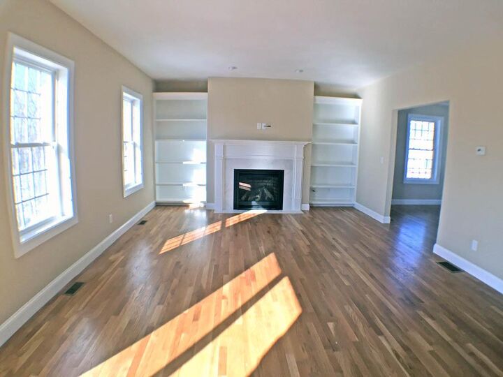 Property Photo:  61 Hunter Mill Way  NH 03053 