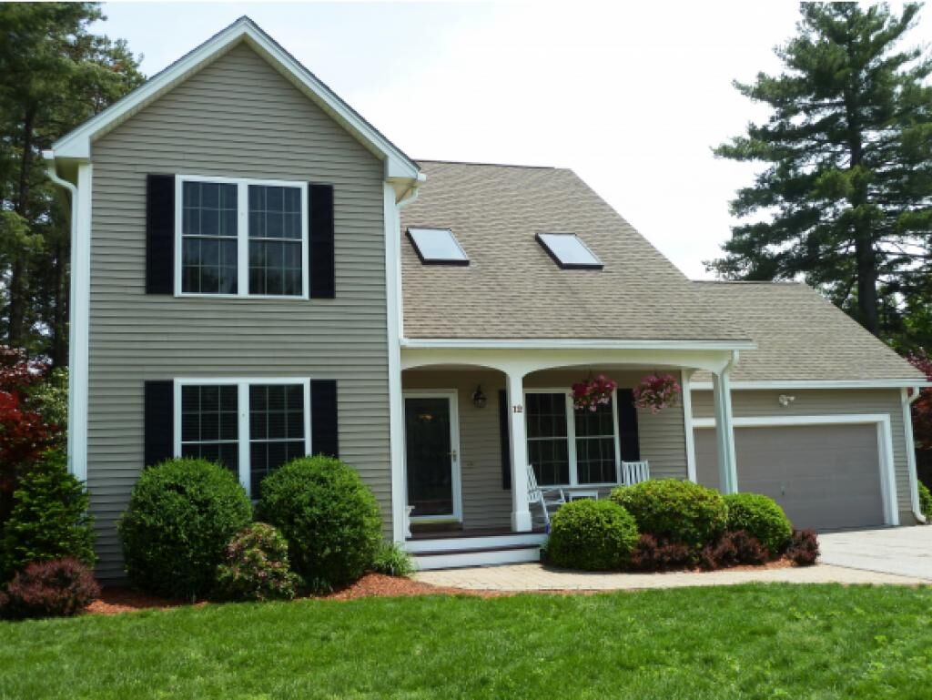 Property Photo:  12 Mandinbarb Circle  NH 03062 
