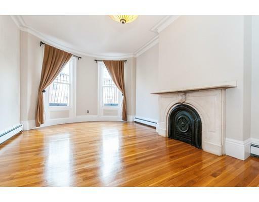 Property Photo:  85 E Brookline St 2  MA 02118 