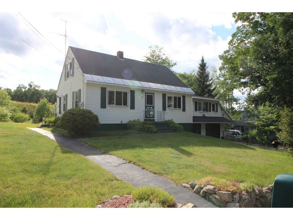 Property Photo:  7 Hillcrest Drive  NH 03054 