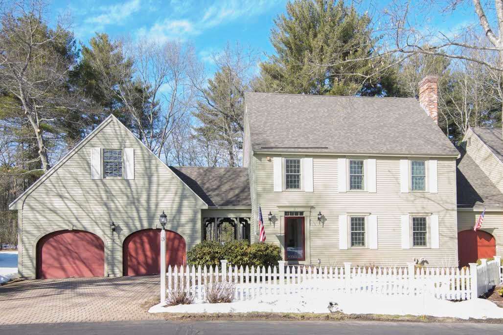 Property Photo:  13 Olde Common Drive  NH 03811 