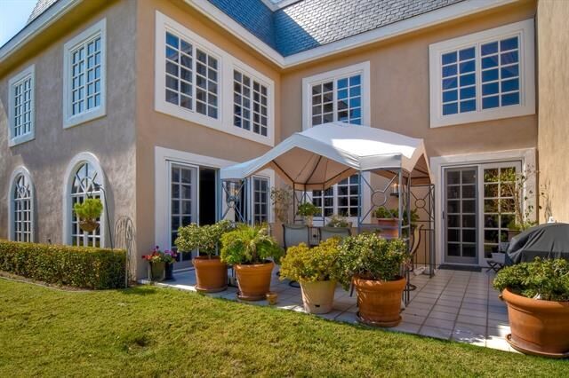 Property Photo: 7477 Via De Fortuna CA 92009