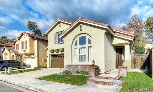Property Photo: 8 Balmoral Place CA 92688