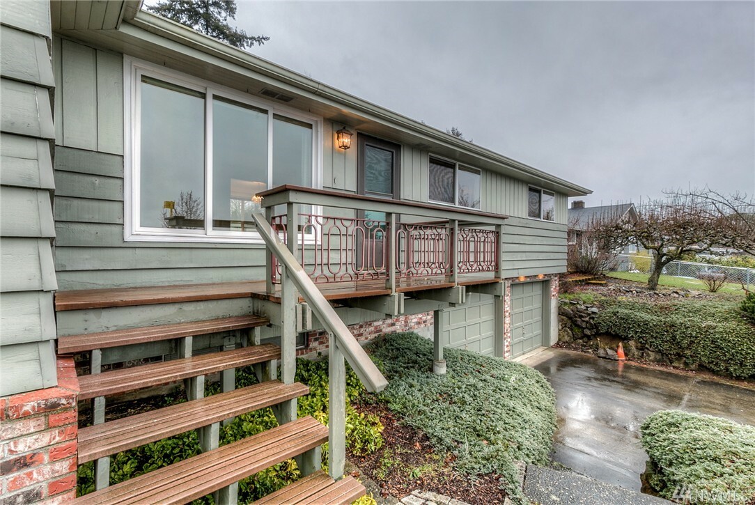 Property Photo:  17004 32nd Ave S  WA 98188 