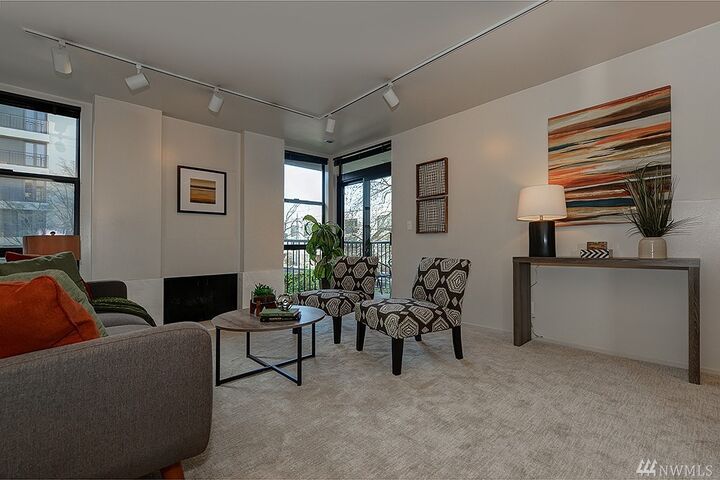Property Photo:  730 Bellevue Ave E 202  WA 98102 