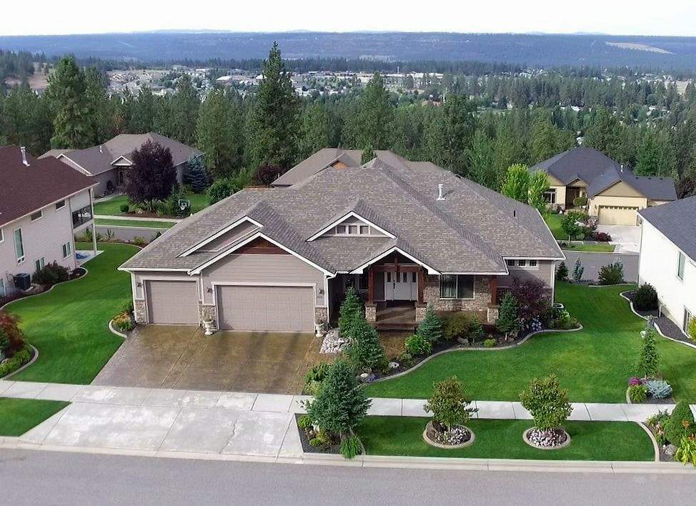 Property Photo:  10221 N Navaho Dr  WA 99208-7084 