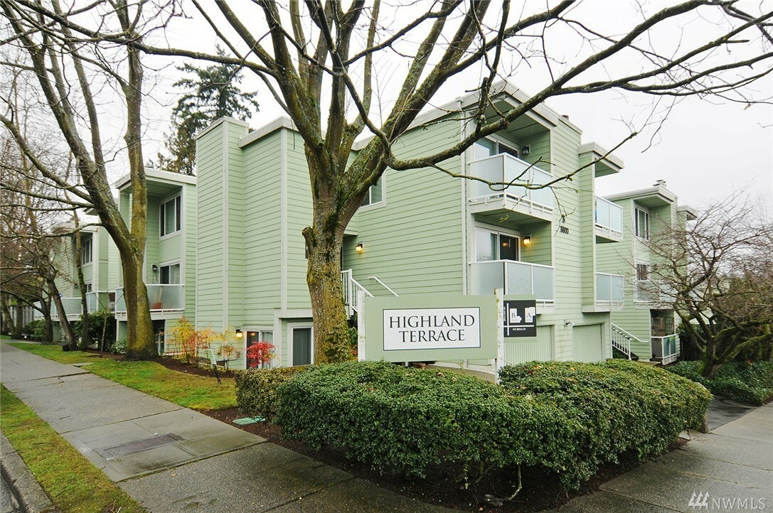 Property Photo:  8800 20th Ave NE B104  WA 98115 