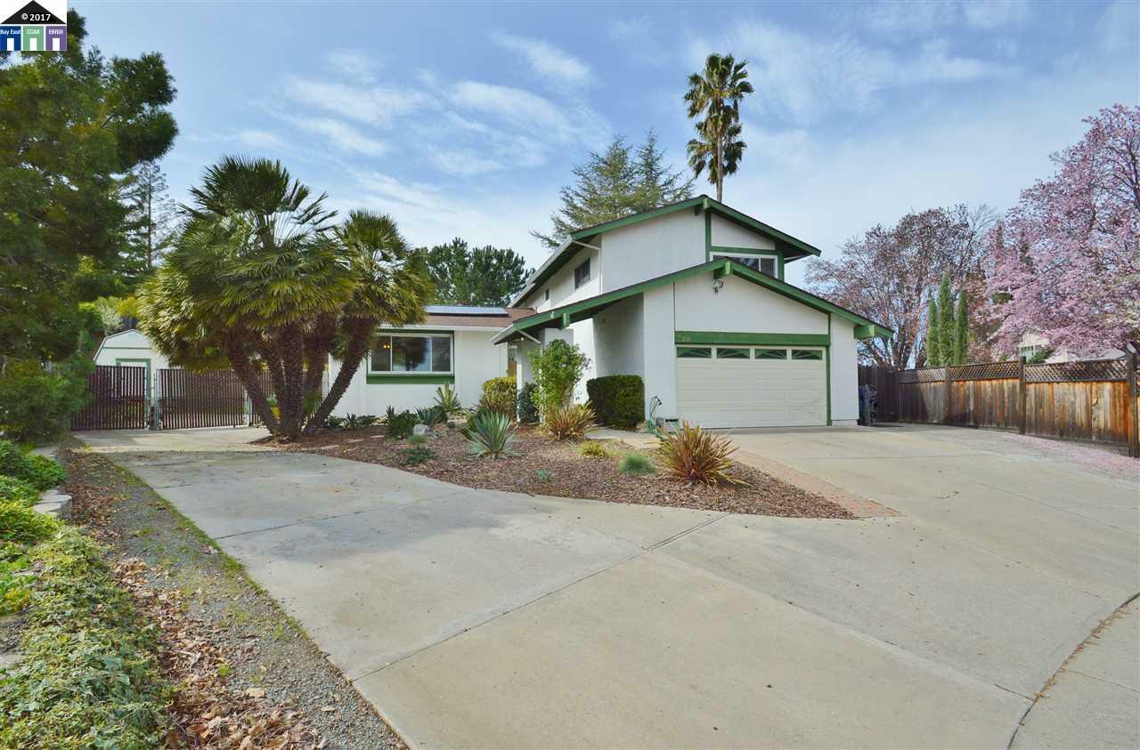 Property Photo:  508 Caulfield  CA 94517-1006 