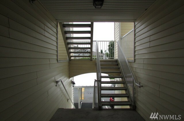 Property Photo: 1011 186th St E 241 WA 98375