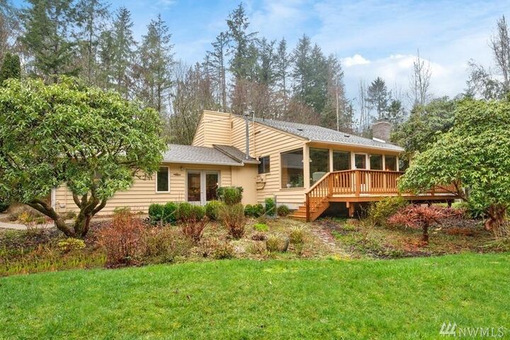 8615 92nd St NW  Gig Harbor WA 98332 photo