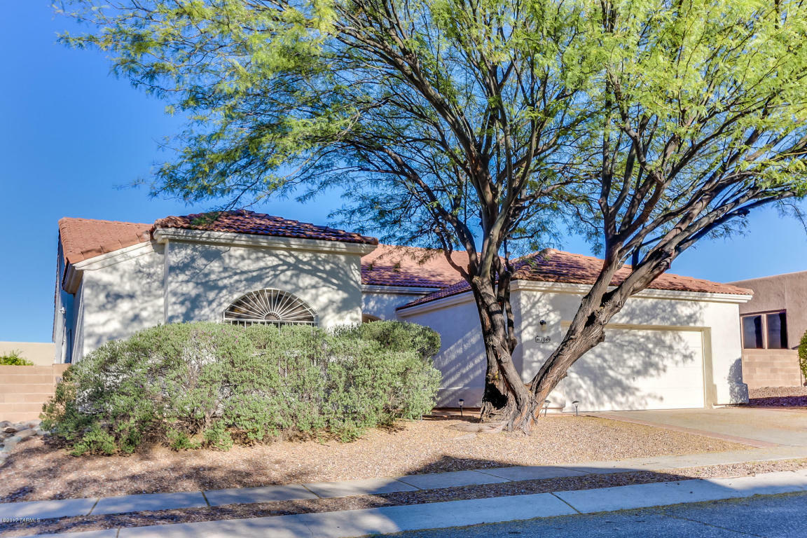 Property Photo:  1049 S Riparian Avenue  AZ 85748 