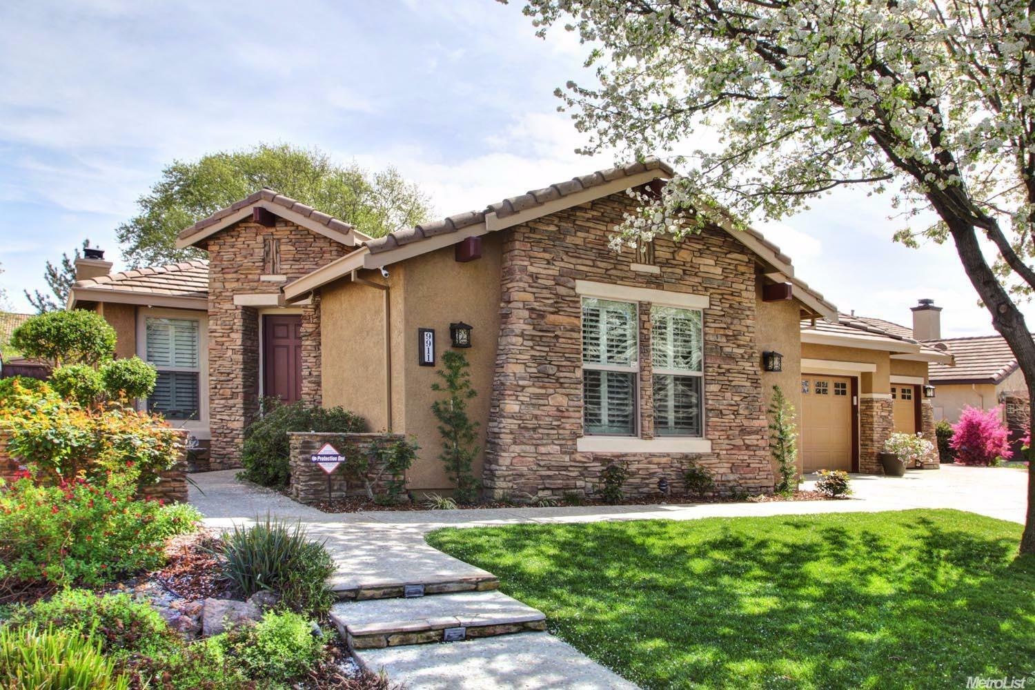 Property Photo:  9911 Cortino Way  CA 95757 