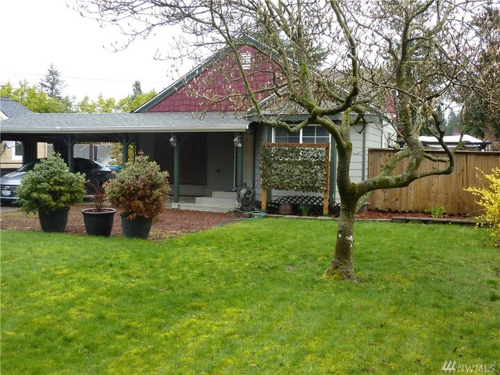 Property Photo: 1314 N Callow Ave WA 98337