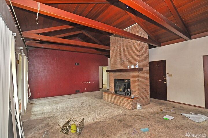 Property Photo:  8409 Bridgeport Wy W  WA 98499 