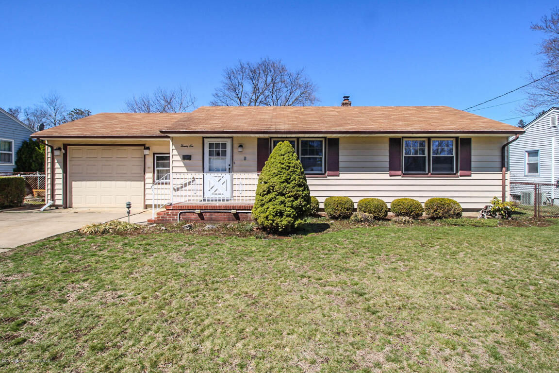 Property Photo:  26 Lettau Drive  NJ 08884 
