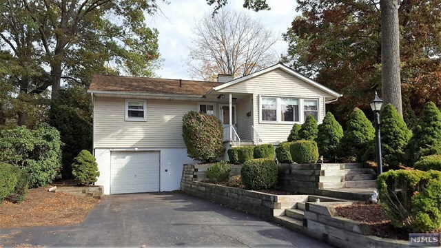 Property Photo:  15 Henry Terrace  NJ 07035 