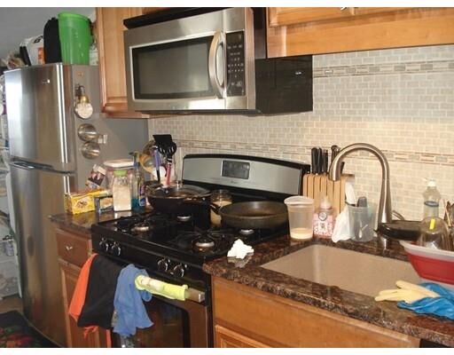 Property Photo:  7 Cottage Place 7  MA 02465 