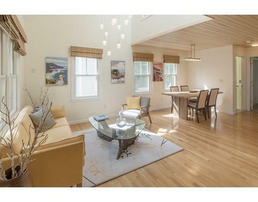 Property Photo: 15 Russell Pl 15 MA 02474