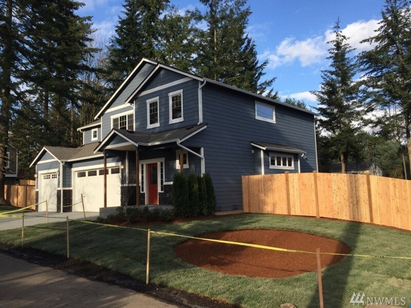 Property Photo:  6105 208th St SW  WA 98036 