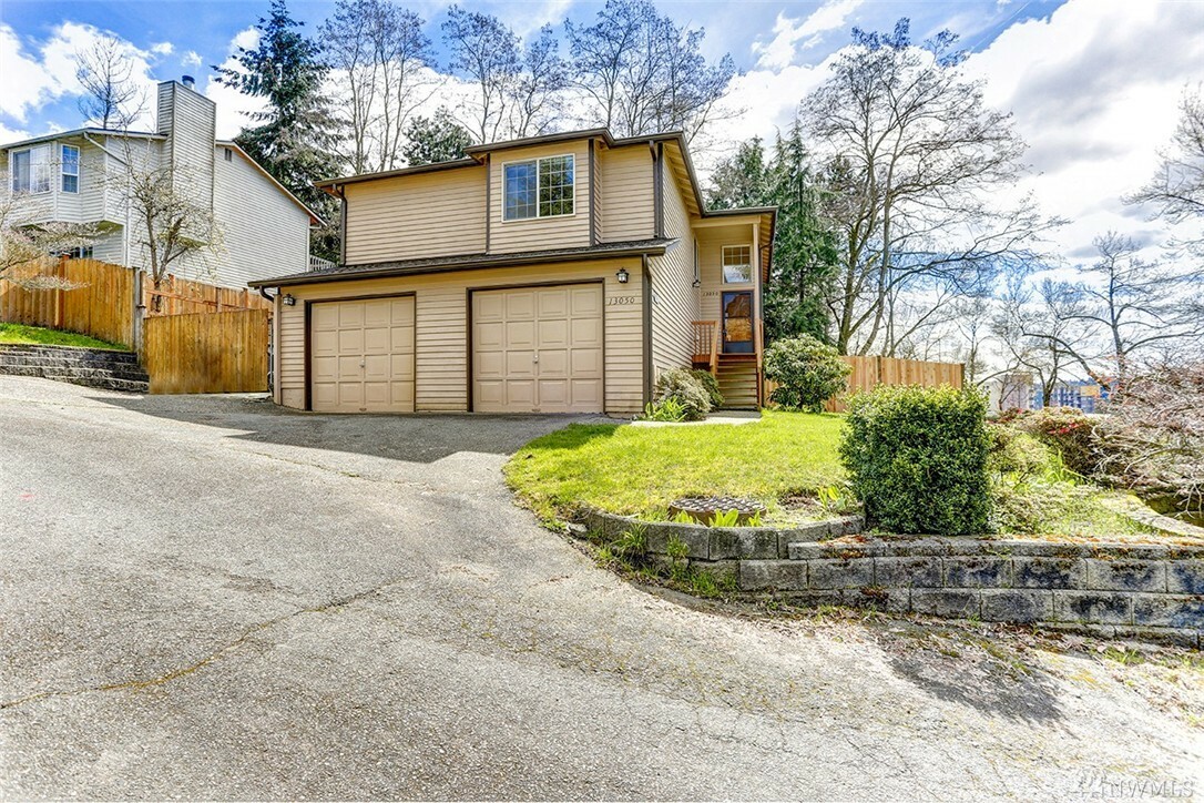 Property Photo: 13050 35th Ave NE WA 98125