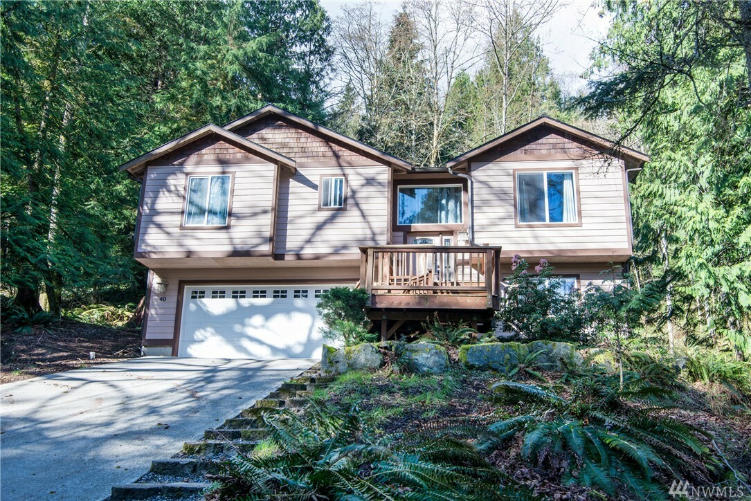 Property Photo:  40 Harbor View Dr  WA 98229 