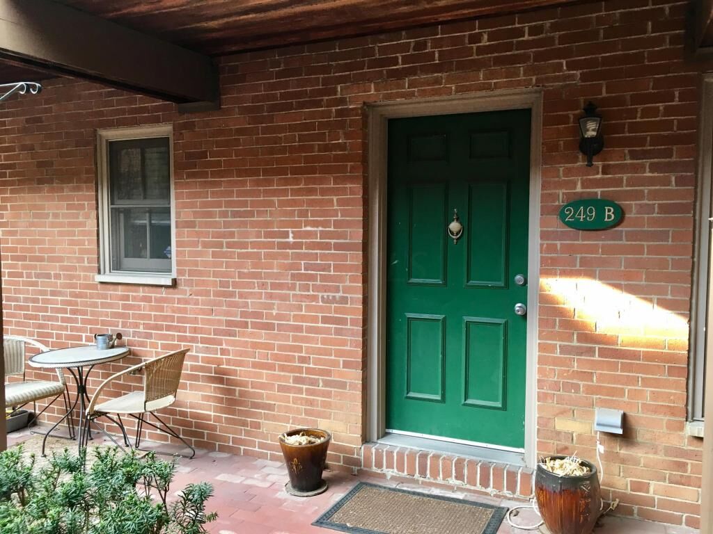 Property Photo:  249 E Kossuth Street  OH 43206 