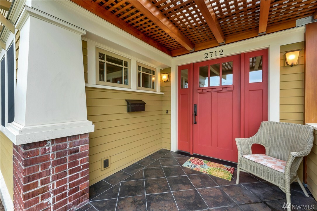Property Photo: 2712 Ellis St WA 98225