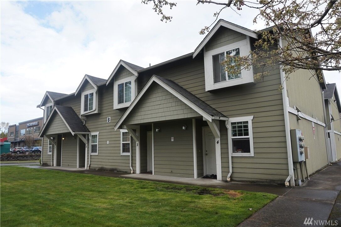 Property Photo: 5002 S 30th St B4 WA 98409