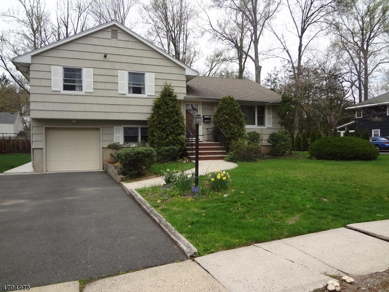 Property Photo:  319 Massachusetts St  NJ 07090 