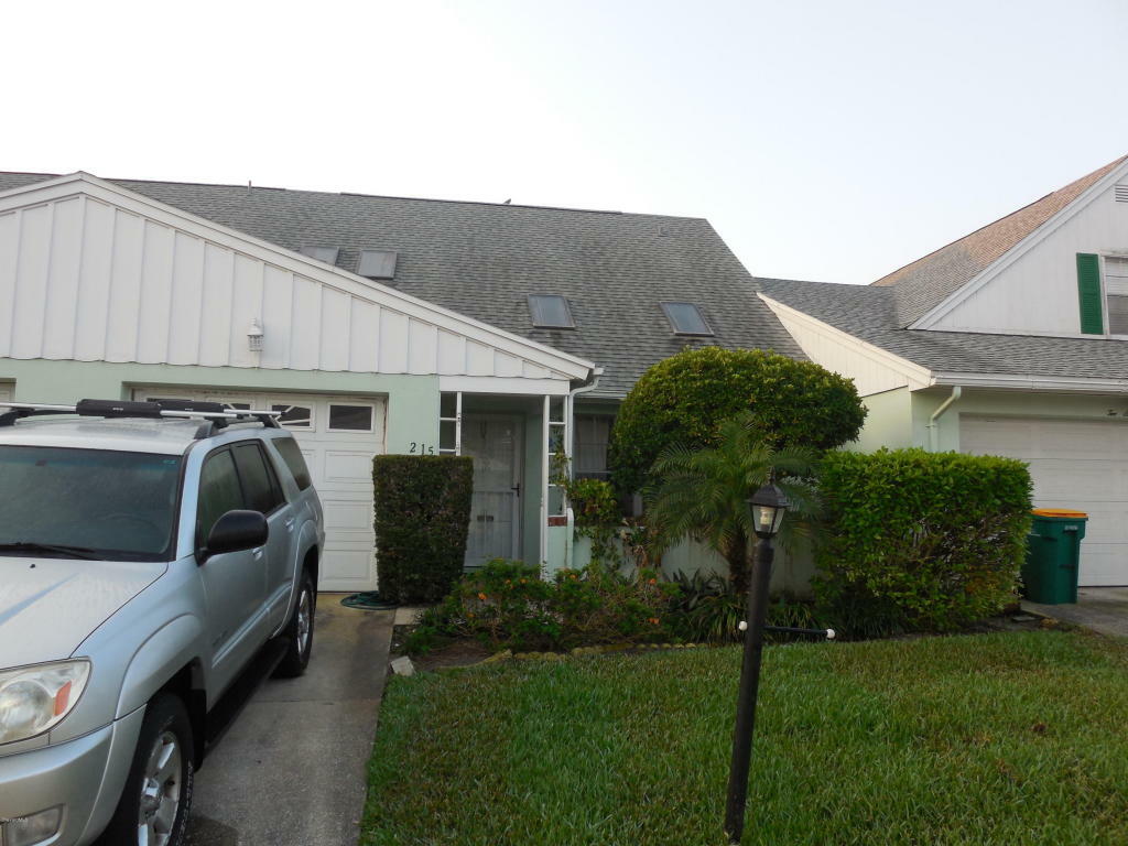 Property Photo:  215 Emerald Drive 215  FL 32937 