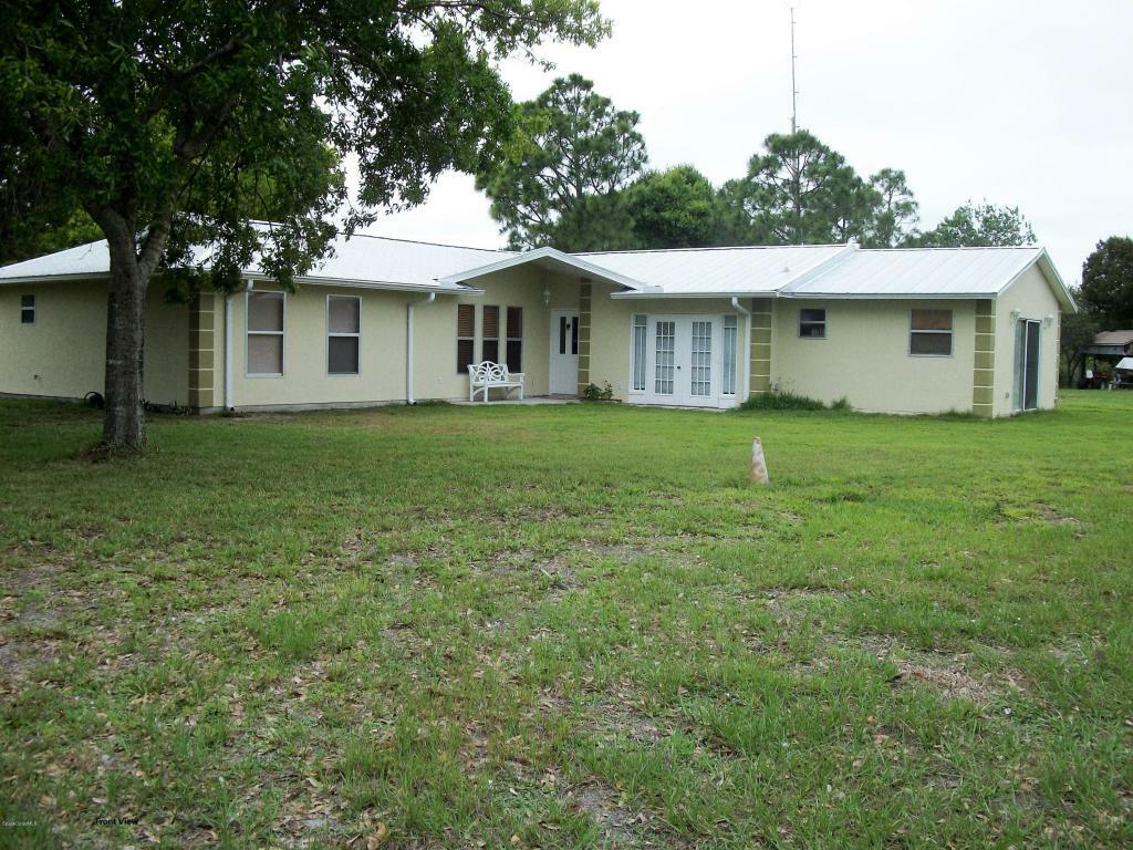 Property Photo:  5560 Brabrook Avenue  FL 32949 