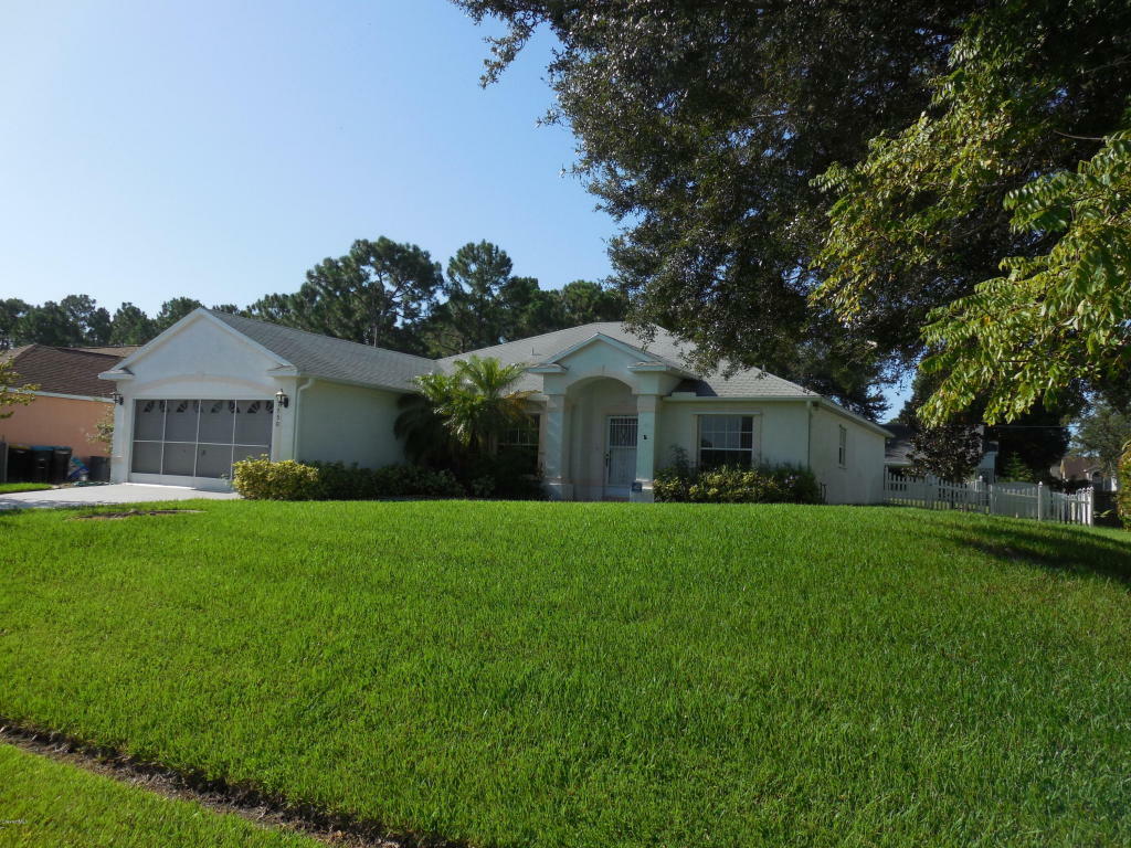 Property Photo:  1750 NW Halfmoon Street  FL 32907 