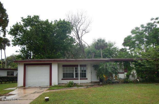 Property Photo:  1006 Rosella Lane  FL 32780 