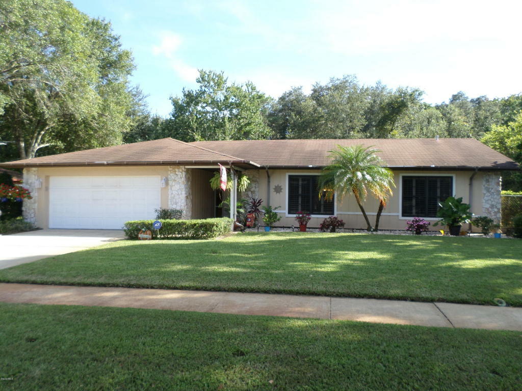 Property Photo:  115 Maplewood Drive  FL 32796 