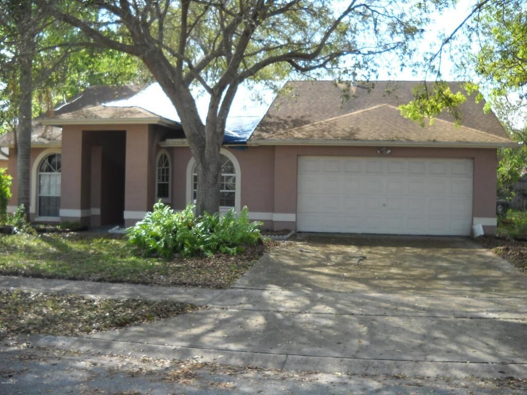 Property Photo: 1249 Lakeview Drive FL 32955
