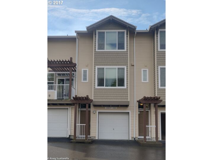 10813 SW Canterbury Ln 102  Tigard OR 97224 photo