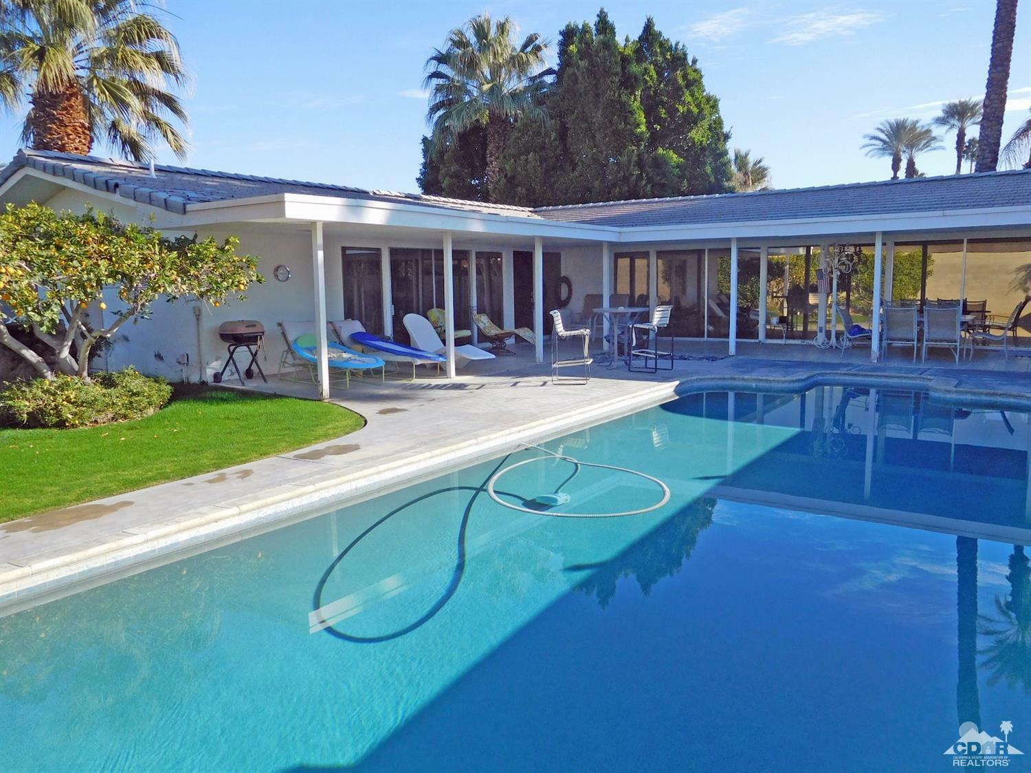 Property Photo: 75444 Montecito Drive CA 92210