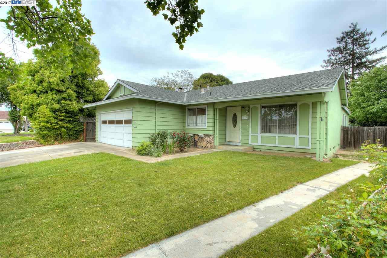 Property Photo:  679 Covington Way  CA 94551 